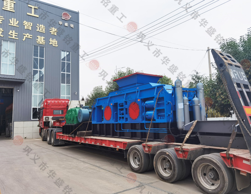 河南對(duì)輥制砂機(jī)廠(chǎng)家發(fā)貨現(xiàn)場(chǎng)